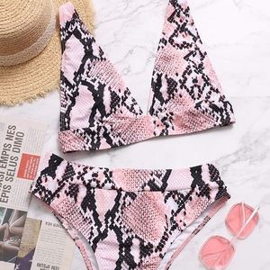 Snake print high waisted swimsuit! NWT 🎉
